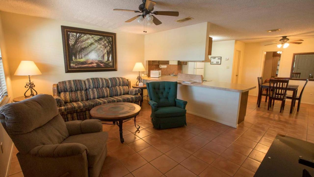 Texan Guest Ranch Hotel McAllen Kültér fotó