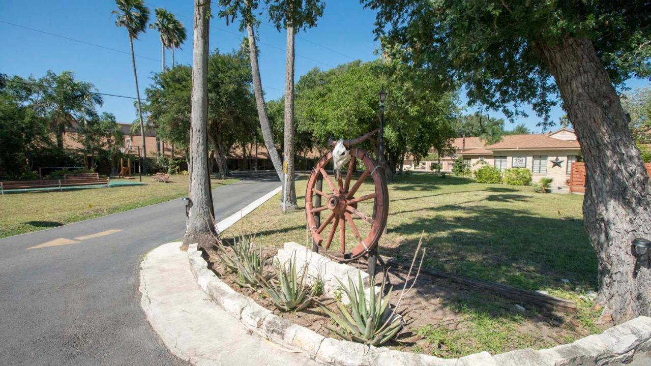 Texan Guest Ranch Hotel McAllen Kültér fotó